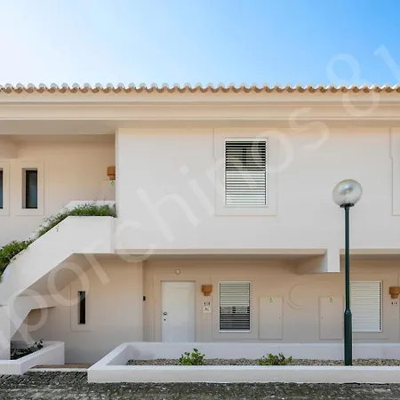 813 Alporchinhos, Porches *
